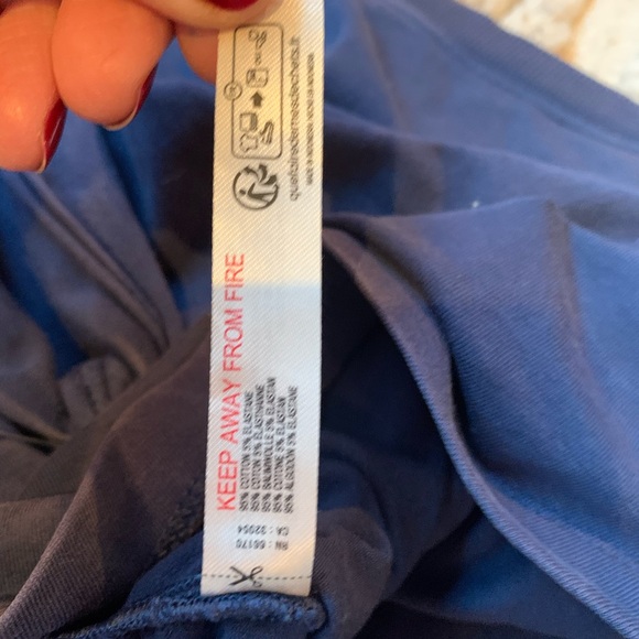 NWT Free People Hot
Crossover Women's crop Top Sz S color Blue - Picture 6 of 12